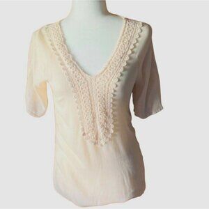 Jella Couture Womens V-Neck Blouse with Crochet Detail-Cream-size Small-GUC
